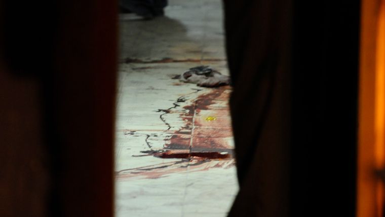 Manchas hemáticas preservadas en el interior de la casa donde ocurrió el crimen. Manchas hemáticas preservadas en el interior de la casa donde ocurrió el crimen.