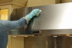 Decile adiós a la grasa del extractor con este truco casero de limpieza.&nbsp;