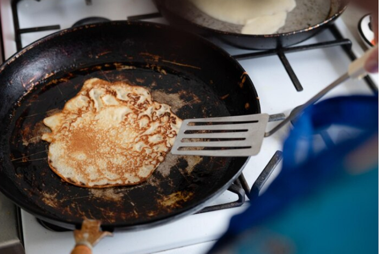 sartén quemada Cómo limpiar la sartén quemada Foto: Fuente: Freepik