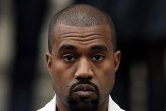 el gobierno de reino unido le prohibe la entrada al pais al rapero kanye west