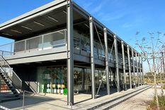 El acero utilizado en la construcción puede ser producto del reciclado de obras anteriores, lo que genera una reducción en las emisiones de CO2 en la fabricación. Foto: IDERO