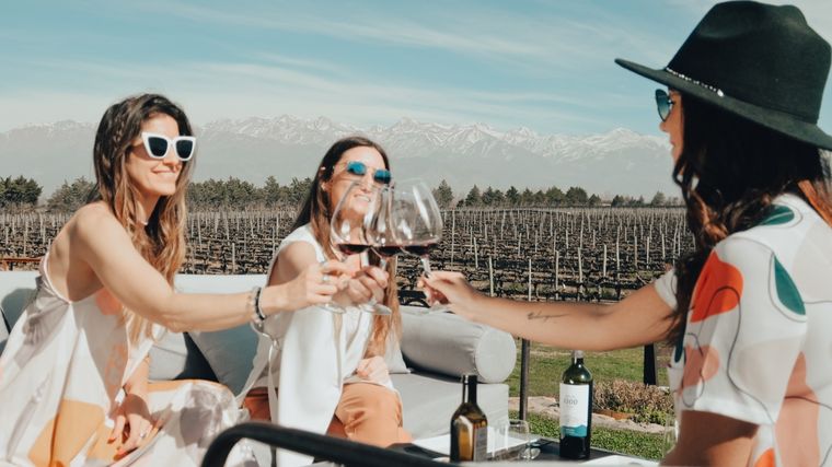El turismo en Mendoza es accesible para extranjeros, pero no tanto para argentinos y mendocinos. Foto: wineobs.com