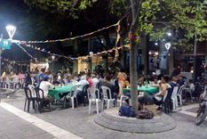 una cena navidena diferente: este ano los amigos de la calle celebraran asi