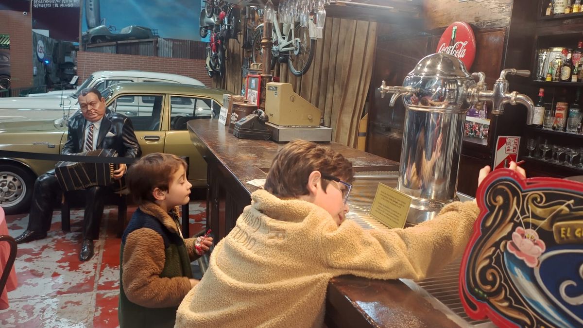 Federico Beines: La literatura infantil como resistencia al impacto de las pantallas