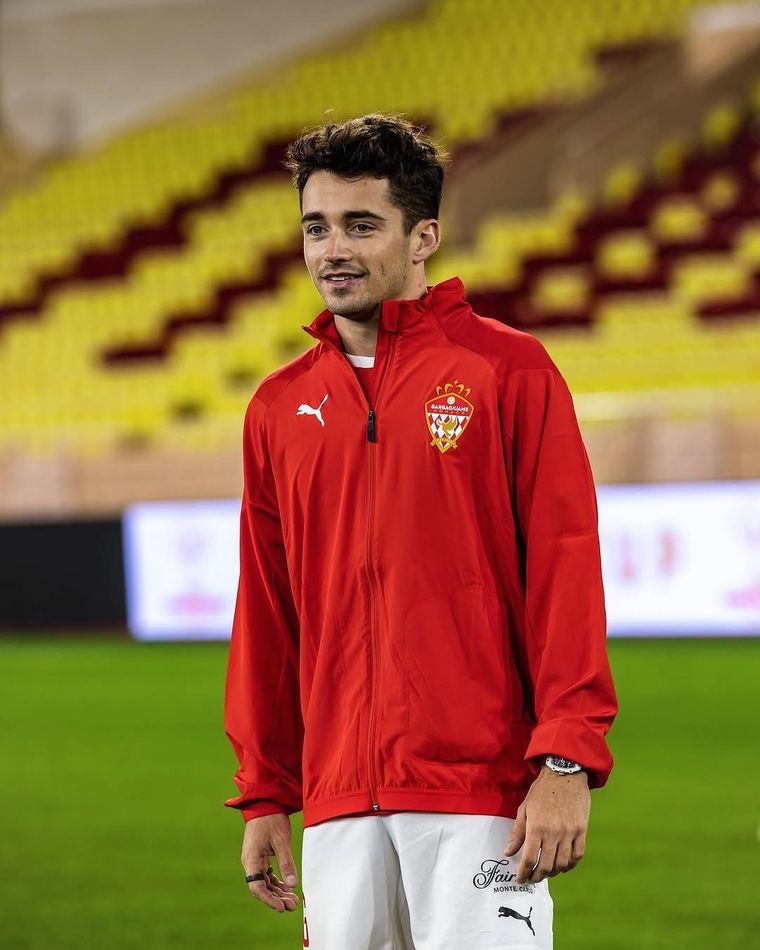 Charles Leclerc, durante un partido benéfico. Charles Leclerc, durante un partido benéfico.