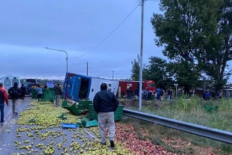 Por el terrible accidente murieron tres personas Foto: @cmoron10