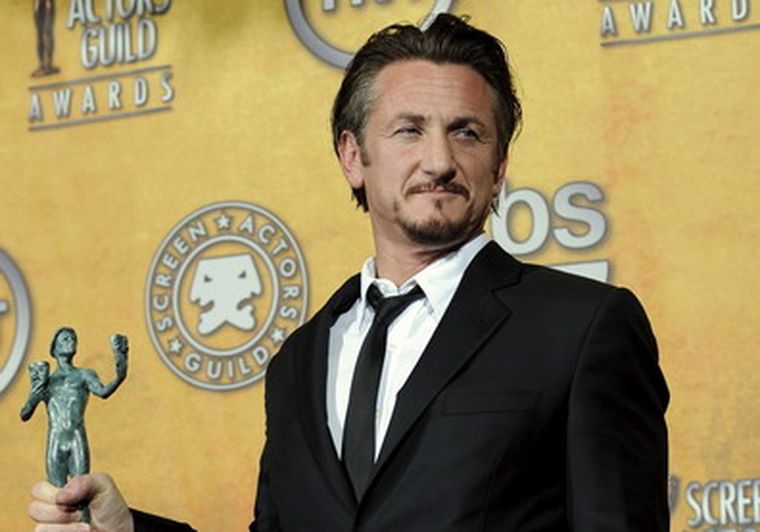 Sean Penn obtuvo un premio por su interpretación en “Milk”. Foto: EFE
