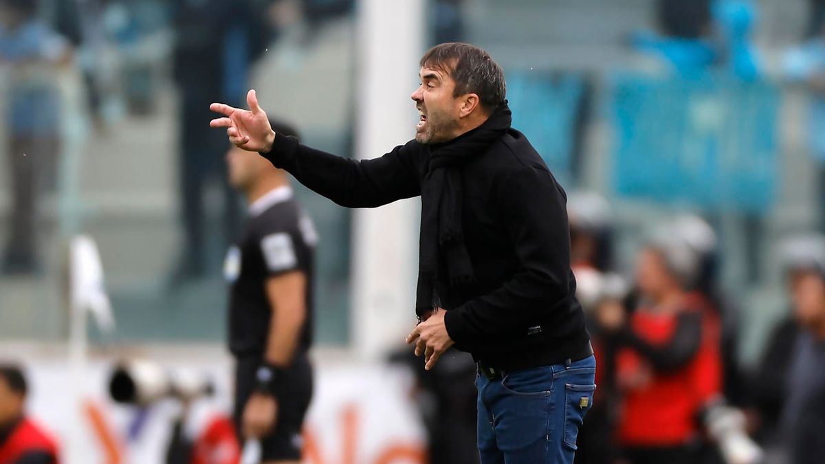 Interna en River: la figura que se va del club tras enojarse con Coudet en la final ante Belgrano