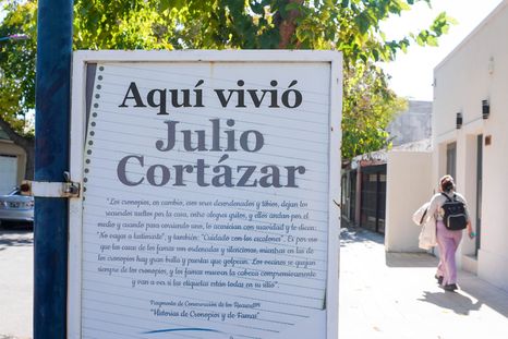 Las calles de Mendoza donde empezó el Cortázar que conocemos. Las calles de Mendoza donde empezó el Cortázar que conocemos.