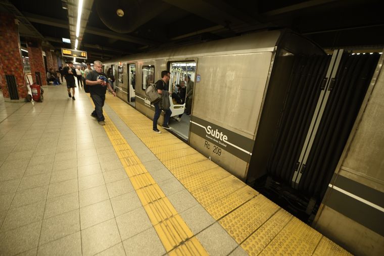 Subte La línea D estará suspendida entre el 8 de enero y el 17 de marzo. Foto: Juan Mateo Aberastain Zubimendi