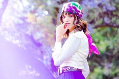 malena ratner disfruta del verano en la ciudad con el color que es tendencia malena ratner disfruta del verano en la ciudad con el color que es tendencia