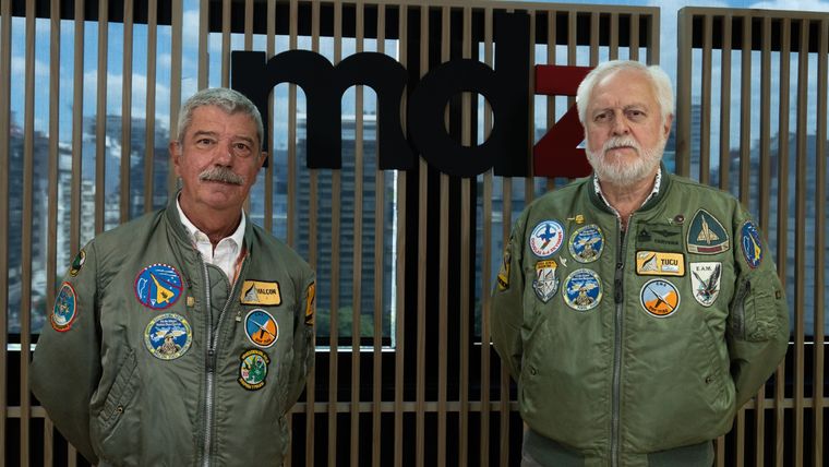 Comodoro (R) VGM Héctor “Pipi” Sanchez, y al Capitán (R) VGM Luis “Tucu” Cervera. Foto: Agustín Tubio / MDZ