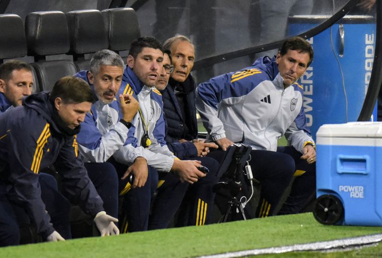 Miguel Ángel Russo quedó en el ojo de la tormenta: sin victorias, afuera de la Copa Argentina y con frases que desconciertan.&nbsp;