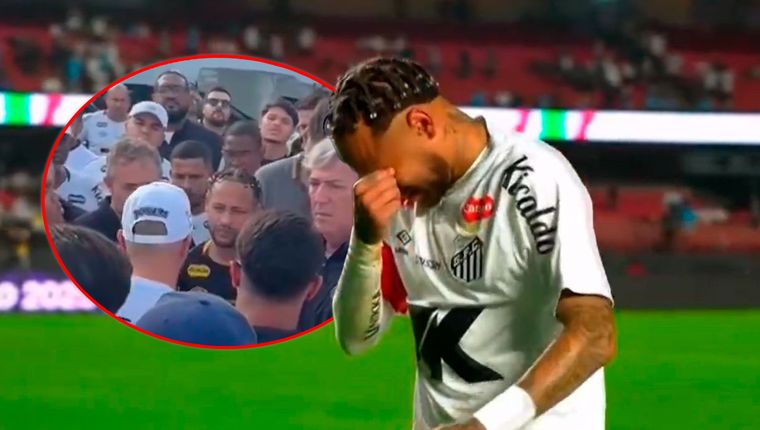 Neymar no la está pasando bien en ssu retorno al Santos.