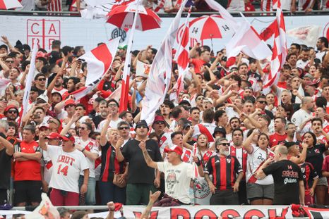 La hinchada de River se lució con un recibimiento histórico en el Superclásico. La hinchada de River se lució con un recibimiento histórico en el Superclásico.