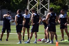 Gimnasia regresa a las prácticas los primeros días de enero. Gimnasia regresa a las prácticas los primeros días de enero.