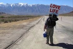 el caminante: lleva 14 anos recorriendo eeuu de punta a punta