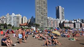 Javier Milei salió a festejar el récord turístico en Mar del Plata durante el fin de semana largo. Javier Milei salió a festejar el récord turístico en Mar del Plata durante el fin de semana largo.
