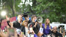 Javier Milei en Tres de Febrero junto a Patricia Bullrich, Diego Santilli y Karen Reichardt. Javier Milei en Tres de Febrero junto a Patricia Bullrich, Diego Santilli y Karen Reichardt.