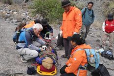 Rescataron a una mujer en Salta a más de 3.000 metros de atura sobre el nivel del mar. Rescataron a una mujer en Salta a más de 3.000 metros de atura sobre el nivel del mar.