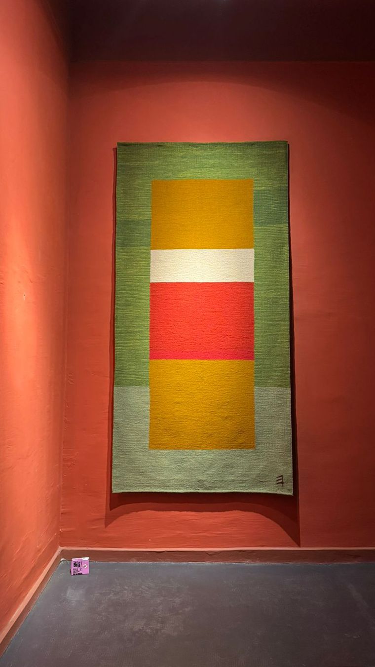 Cada tapiz, con una unicidad de color absoluta. Cada tapiz, con una unicidad de color absoluta.