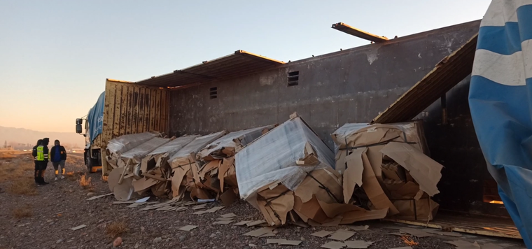 El rodado volcado Foto: captura de video/MDZ