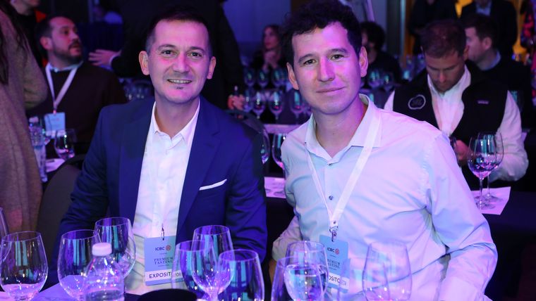 Gonzalo Serrano Alou (Anaia Wines) junto a Roy Urvieta. Gonzalo Serrano Alou (Anaia Wines) junto a Roy Urvieta.