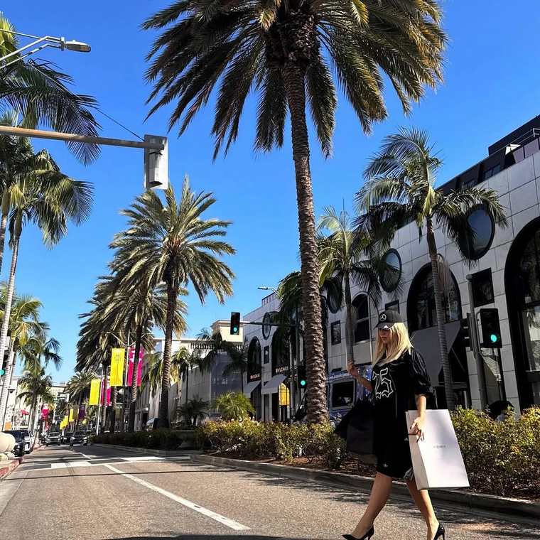 El estilo de Wanda Nara que mezcló confort y lujo. El estilo de Wanda Nara que mezcló confort y lujo.