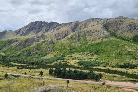 Villa Ventana es una localidad al sudoeste de la provincia de Buenos Aires, Villa Ventana es una localidad al sudoeste de la provincia de Buenos Aires,