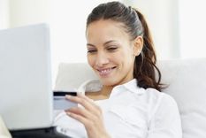 Este es un buen momento para replantearse lo que hacemos con nuestro dinero, tanto del punto de vista del pago de deudas, como del ahorro y la inversión, dicen los expertos. Foto: GETTY IMAGES