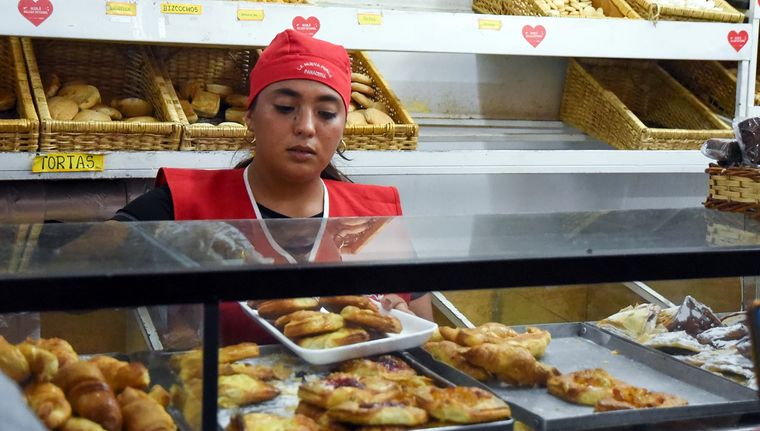 El aumento del pan es del 13% Foto: Santiago Tagua/MDZ