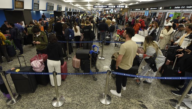 La crisis aeroportuaria atraviesa momentos de dialogo entre el Gobierno y los sectores gremiales. Foto: Juan Mateo Aberastain/MDZ