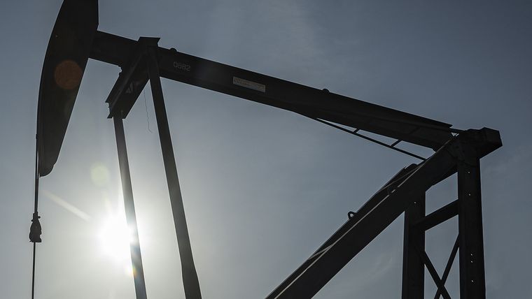 El Gobierno de Mendoza denunció a un sindicato petrolero por impedir las tareas de saneamiento tras un incidente ambiental ocurrido en el área de Barrancas