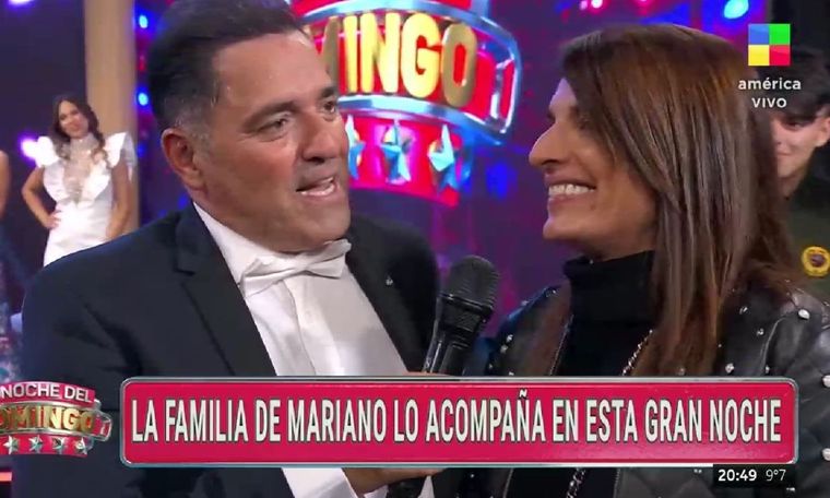 La mujer de Mariano Iúdica le hizo un reproche en su debut. El conductor estrenó La Noche del Domingo, el clásico programa de Gerardo Sofovich.