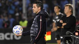 Fernando Gago recibió una oferta de un club sudamerciano. Fernando Gago recibió una oferta de un club sudamerciano.