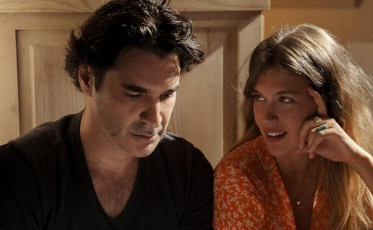 La miniserie de Netflix que relata una cautivadora historia de amor El Maestro y la Música Azul es una serie de drama. Foto: Netflix