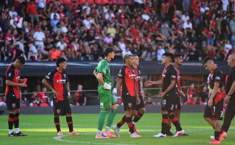 Newells atraviesa un pésimo momento deportivo e institucional.
