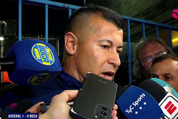 Almirón, re caliente tras la derrota de Boca ante Arsenal Foto: TNT Sports