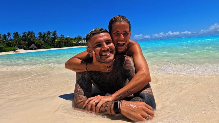 Mauro Icardi con la China Suárez en Maldivas.&nbsp;