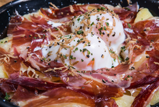Huevos rotos con jamón: receta fácil en 20 minutos Foto: Shutterstock