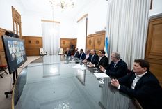 Francos y Caputo junto a la mayoría de los gobernadores para debatir sobre el Presupuesto 2025. Foto: Prensa Casa Rosada