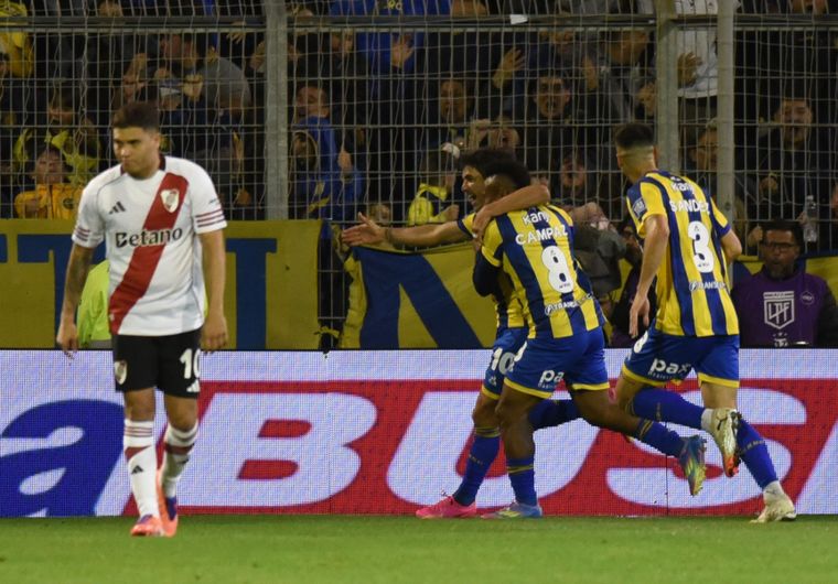 Rosario Central le ganó a River en el Gigante de Arroyito.