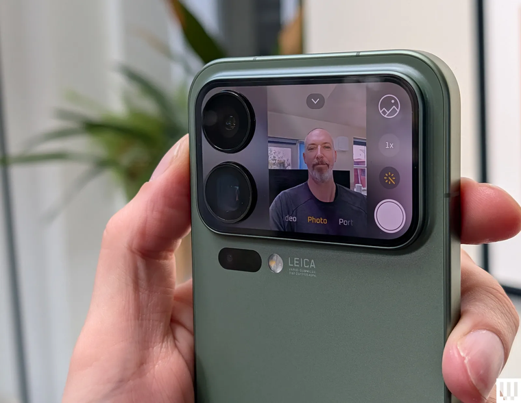 La pantalla cubierta de Xiaomi: innovación y éxito en ventas. La pantalla cubierta de Xiaomi: innovación y éxito en ventas.