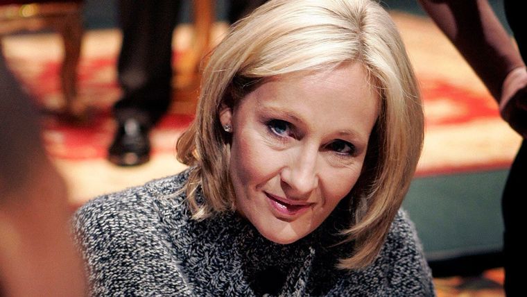 La escritora J.K. Rowling.
