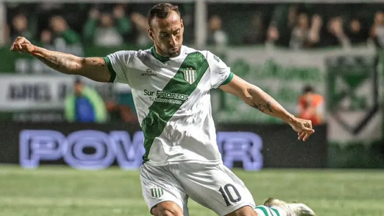 El uruguayo podría aterrizar en uno de los grandes del fútbol argentino.