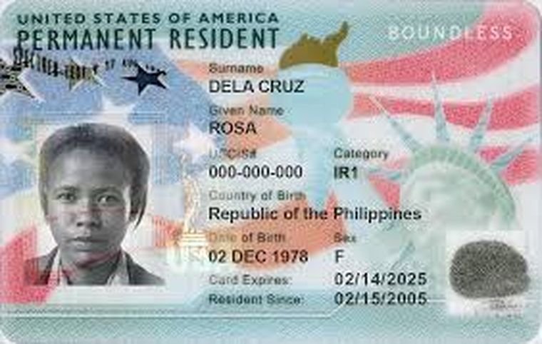 Tarjeta de Residente Permanente le permite vivir y trabajar permanentemente en Estados Unidos.