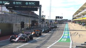 Un piloto de la Fórmula 1 sufrió un accidente de tránsito a un día de los ensayos en Bahréin. Un piloto de la Fórmula 1 sufrió un accidente de tránsito a un día de los ensayos en Bahréin.