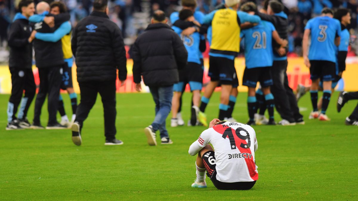 Se lamenta River: a cuántas copas se clasificó Belgrano tras salir campeón del Torneo Apertura