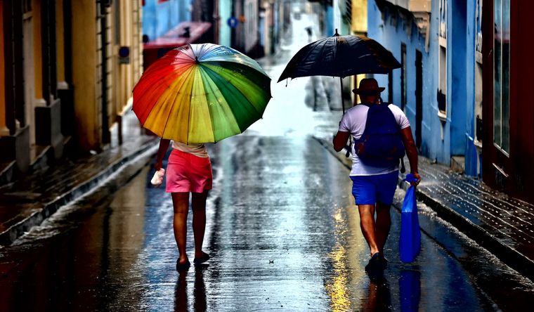 El huracán Melissa, en Cuba, ha provocado cientos de miles de evacuaciones preventivas. Foto Efe El huracán Melissa, en Cuba, ha provocado cientos de miles de evacuaciones preventivas. Foto Efe