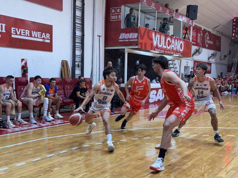 Rivadavia cayó de manera ajustada ante San Isidro en su debut. Foto: Prensa San Isidro